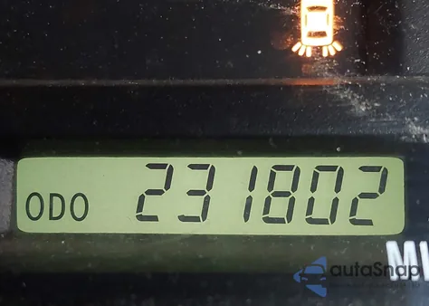 2000 Toyota Avalon Xls z USA, uszkodzony, nr VIN 4T1BF28B3YU112185